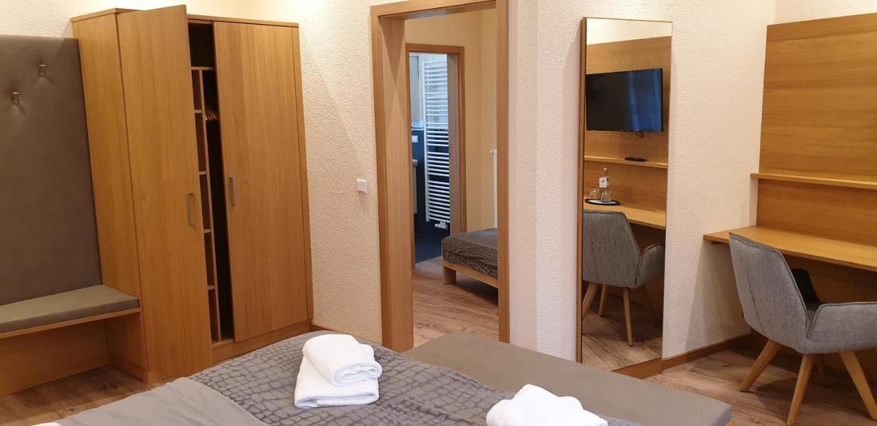 Gasthause Zur Krone Hotel Leimen  Exterior photo